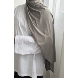 Hijab Jersey Liquide Olive Clair – Fluide, Léger et Ultra Doux